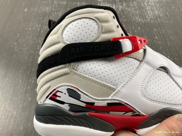8 Retro Air (2013) 305381-103 Jordan Bunny Bugs 0712